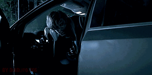 个小时穿梭在格子间 拿着leader布置的任务 过手不带眨眼的交付给下家