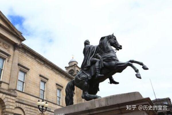 英国惠灵顿公爵的雕像