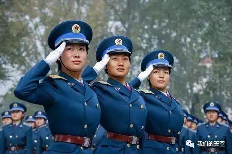 暴露年龄系列!中国空军军服历次变迁,你见过其中几种?