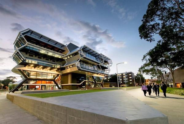 莫纳什大学(monash university)