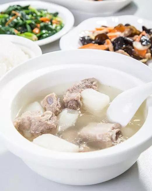 家里怎么煲汤暖心暖胃,要怎么搭配放料?
