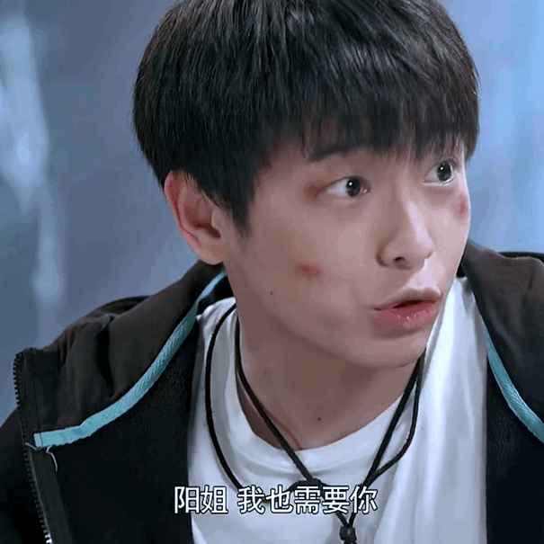 (这个面其实单看白花花的看着都想吐,不过彭昱畅吃的真香.)