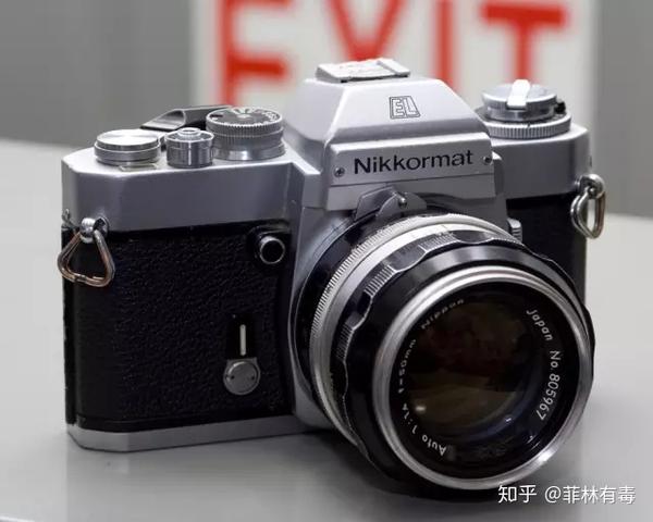 m7的led显示系统比canon a-1少了光圈数据,其余均相同.