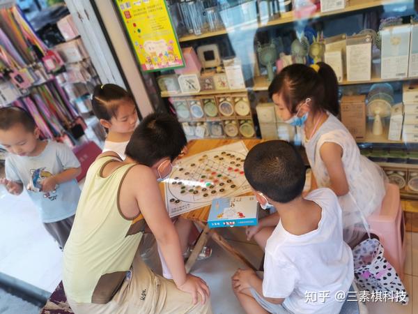 你为什么要送孩子学下棋?