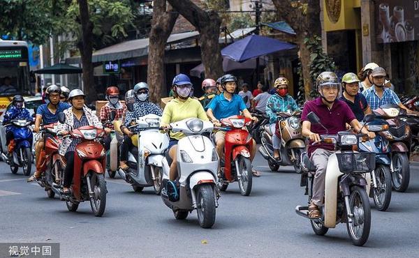 越南摩托车场景 图源:视觉中国