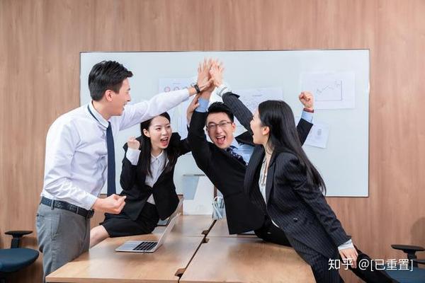 职场沟通培训:在职场上该怎么与他人沟通?做好这些能帮助大家晋升!
