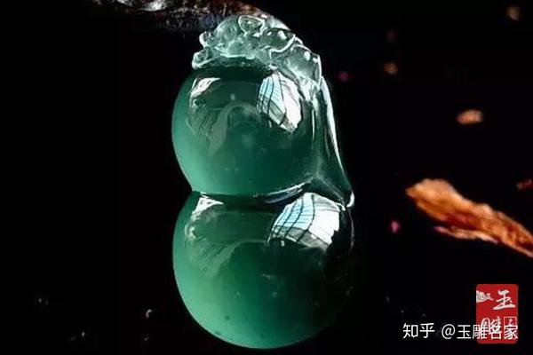 龙石种翡翠是什么?带你了解龙石种翡翠