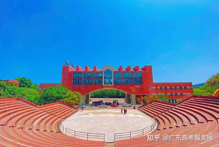 祝贺潮汕这所大学启用啦掌声响起