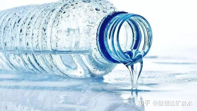 纯净水天然水富锶水一文说清它们的区别