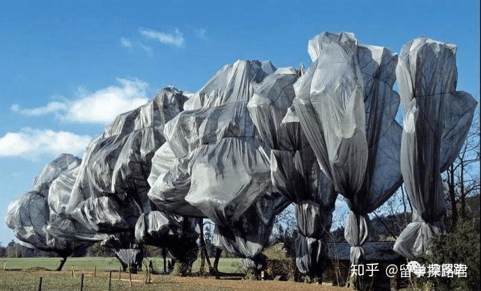 相伴一生的浪漫大地艺术家克里斯托让娜克劳德