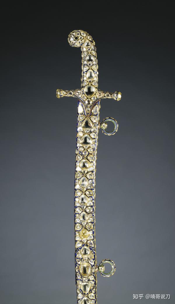 世界最奢华的钻石宝剑:镶719颗钻石,重2000克拉
