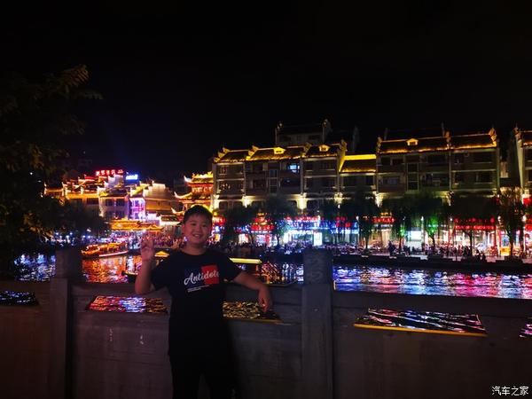 镇远古城的夜景,也是中国最美的夜景之一.