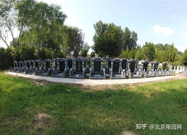通州永乐店附近公墓价格交通介绍 德芳潭陵园墓碑碑型以传统立碑和