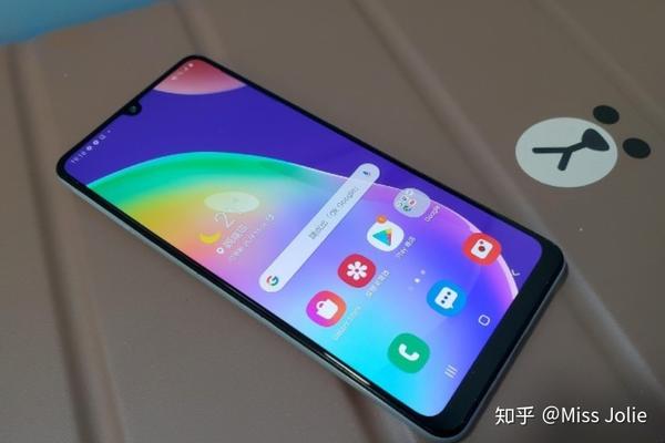 五千大电续航力强!三星galaxy a31 上手评测