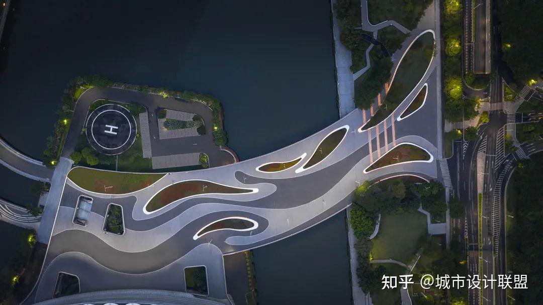 何镜堂院士团队新作广州海心桥北岸景观提升展现城市印象