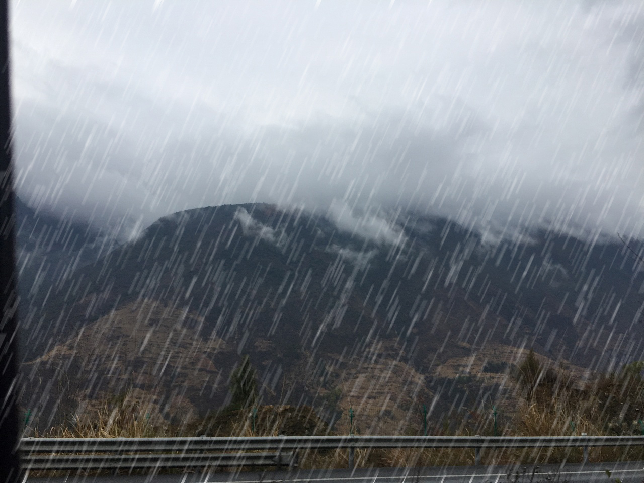 photoshop教程:简单几步用滤镜做出下雨效果