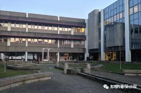 米尼奥大学