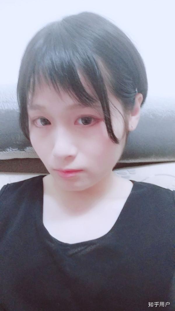 男孩子穿女装很漂亮是种怎样的体验?