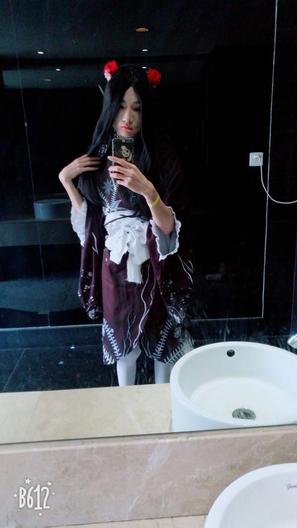 男生被迫女装 知乎