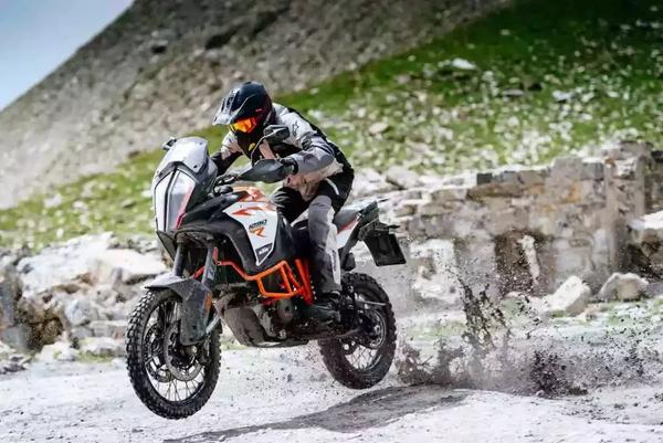 专业评测:超级大野驴 ktm 1290 super adventure r