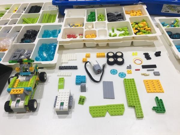 乐高课堂——wedo2.0 举起