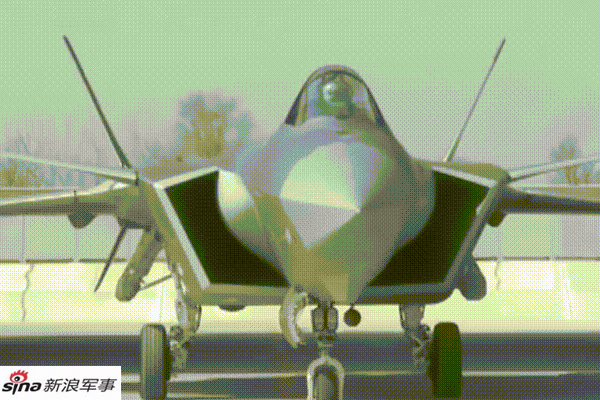 怎样看歼20的起落架设计?