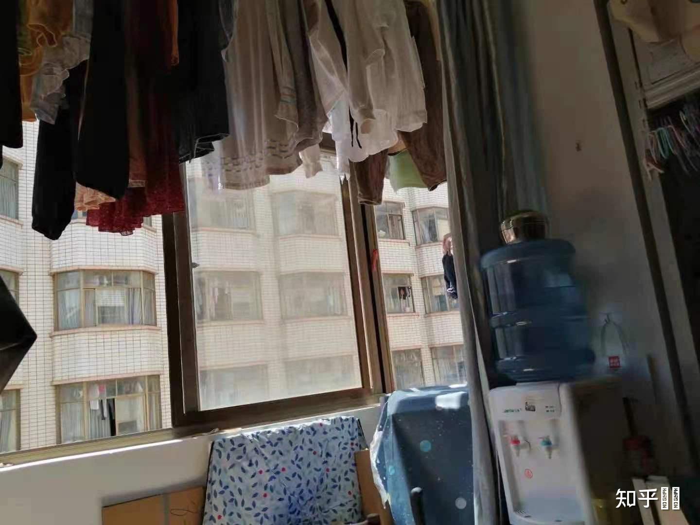 云南农业大学的宿舍条件如何?校区内有哪些生活设施?