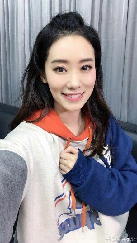 张小斐.