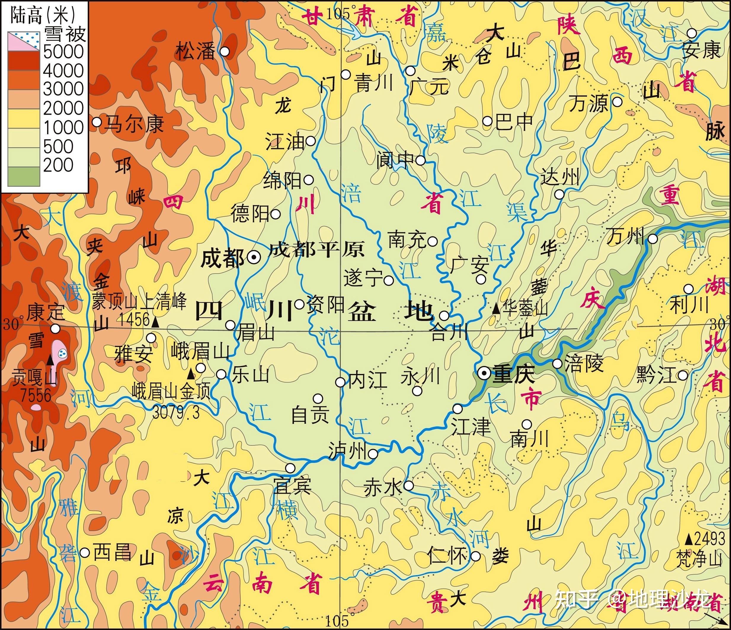 四周高中部低的盆地地形使四川盆地成为我国当下最热的地区