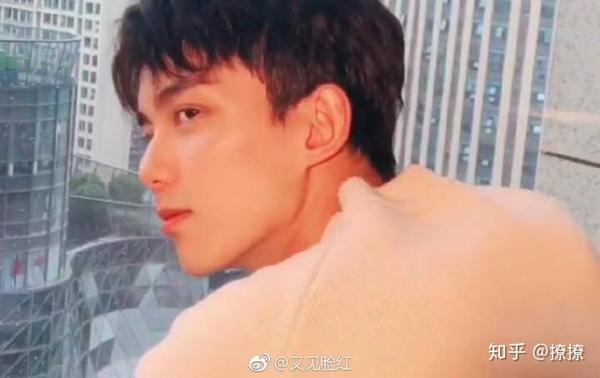 如何评价吴磊的长相