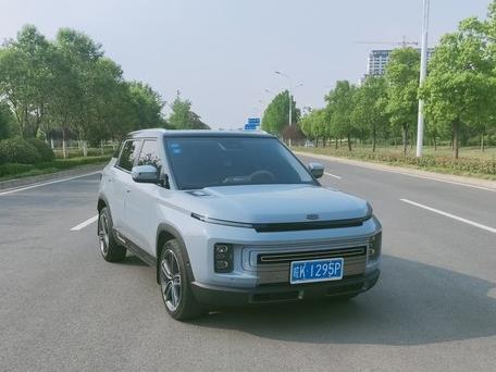 最终还是选择了吉利icon尤其是运动模式非常棒