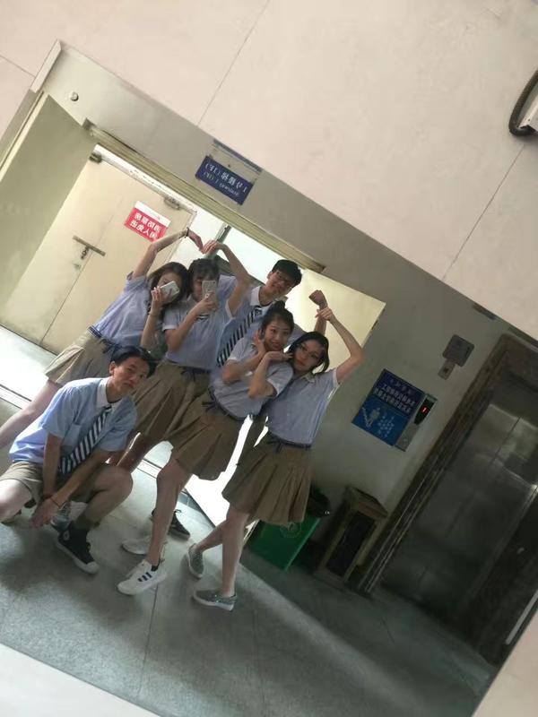 河南省实验中学! 国内中学好看的校服 我大实验当仁不让!