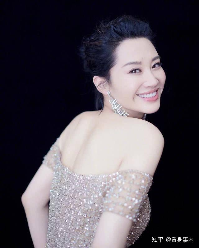 50岁的年纪30岁的身材这些中年女星的曼妙多姿真叫人服气