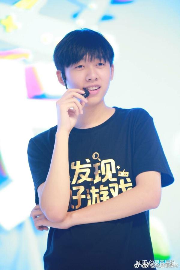 你是怎样开始喜欢中国boy王瀚哲的?