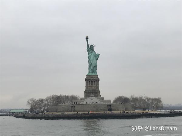 自由女神像