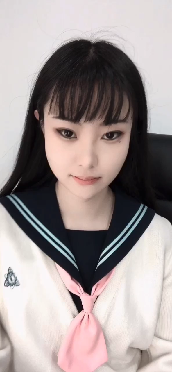 女生长得像川上富江是一种怎样的体验?