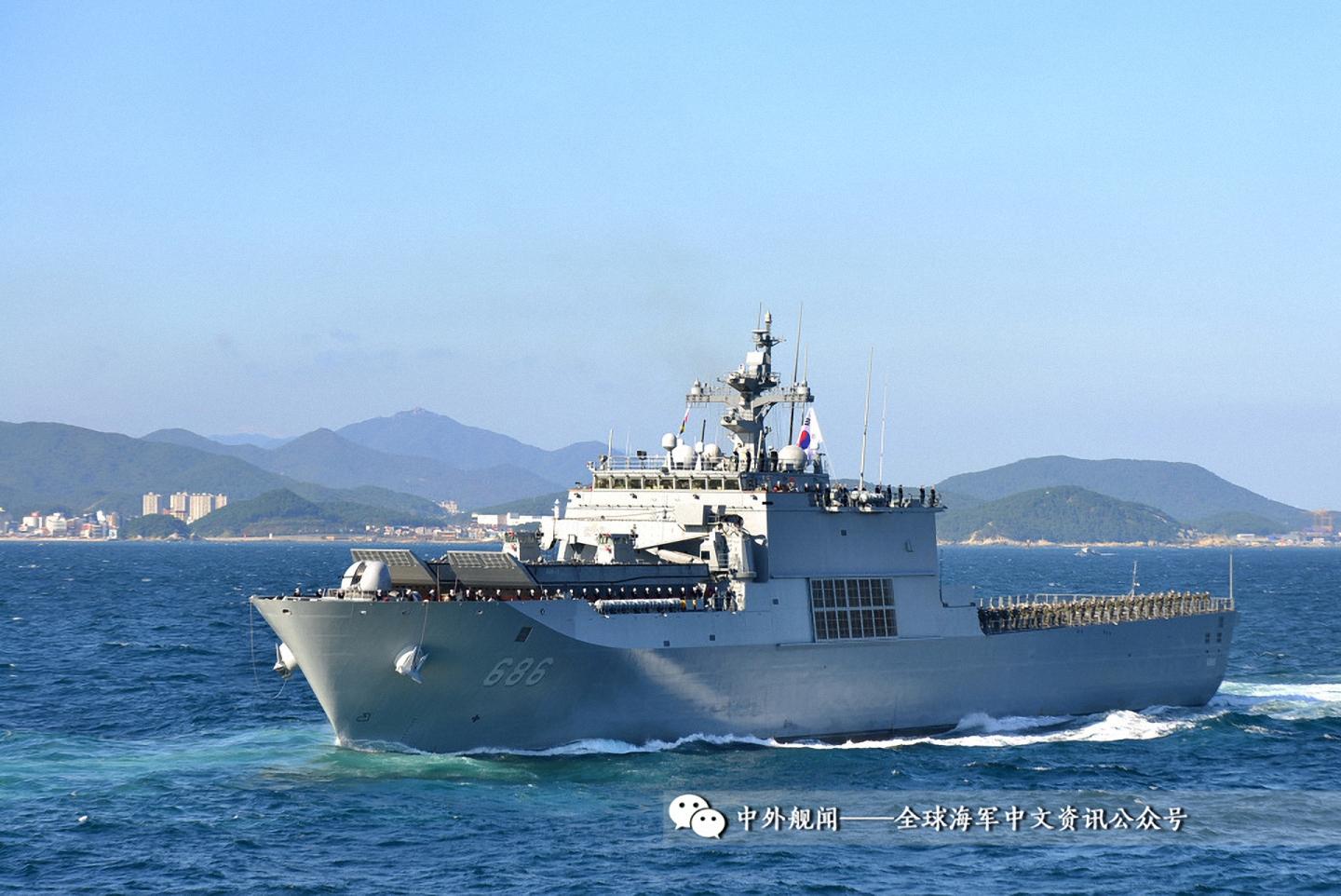 野心与现实从韩国海军新登陆舰天子峰号交付看韩国两栖舰艇发展