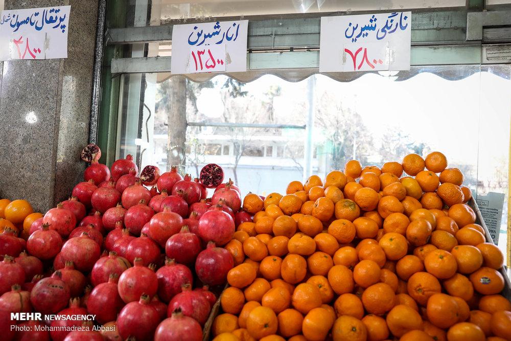 伊朗雅勒达节的农贸市场