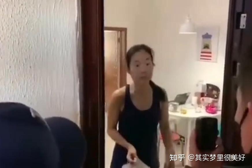 梁某妍曾经嚣张跋扈的跑步女被遣返澳洲之后现状如何