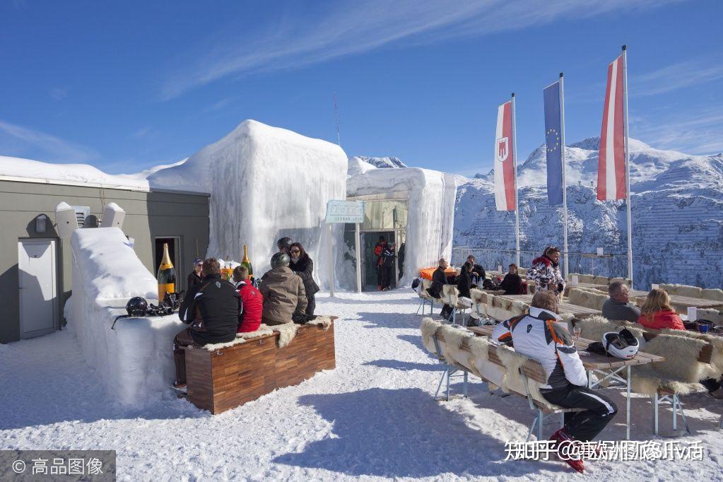 第一,位于意大利的科尔蒂纳丹佩佐cortina d"ampezzo (italy).