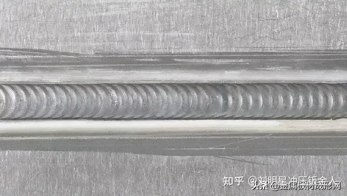 采用tig焊可获得特征性的焊缝外观.