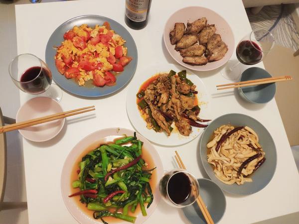 两个人在家做饭,100元能享受到多丰盛的一顿饭?