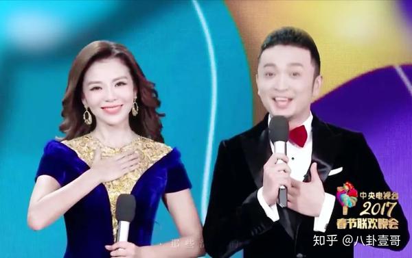 朱迅录制《星光大道》上台被搀扶?工作量大,一天录制17场节目?