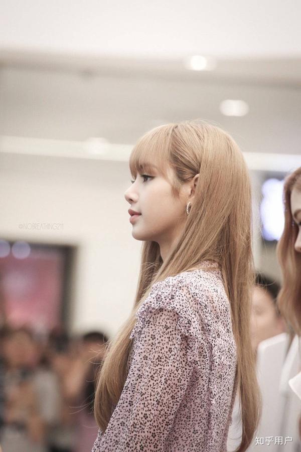 如何评价blackpink lisa?