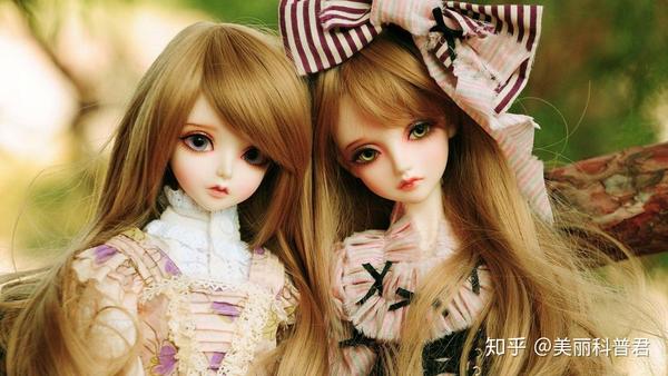 为什么中国现在流行着一股诡异的整容审美 像恐怖洋娃娃这样的?