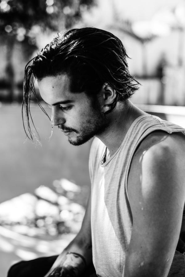 介绍impossible自然不可少的就是dylan rieder(r.i.p.