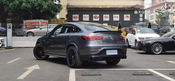 百公里加速时间3.8秒 奔驰amg glc63s 4matic coupe实拍