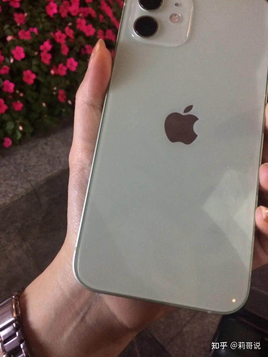 iphone12买白色还是绿色呢