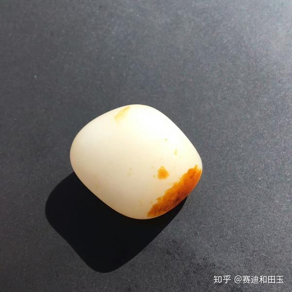 红皮白肉籽料原石