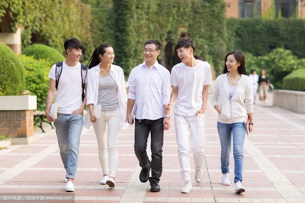 找到你的职场style大学生的面试着装技巧